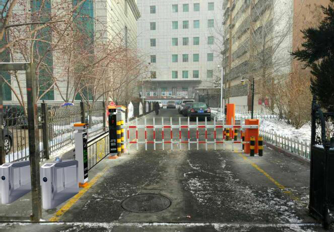 東信人證車人臉車牌識(shí)別通道管理系統(tǒng)