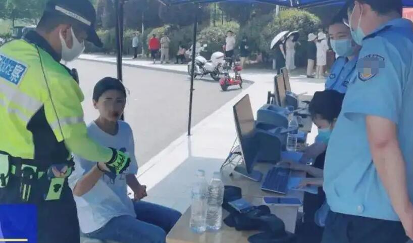 核酸采樣現(xiàn)場(chǎng)